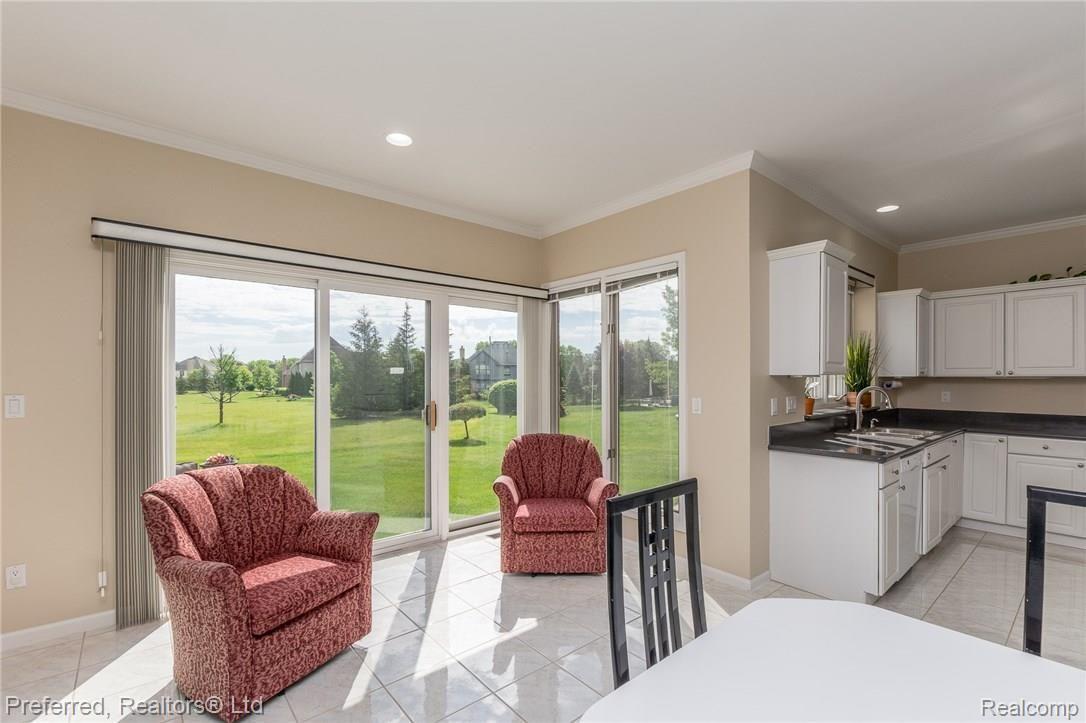 6824 Poppleton Road Canton, MI 48187 - Photo 10 of 41 DSC_6165.jpg