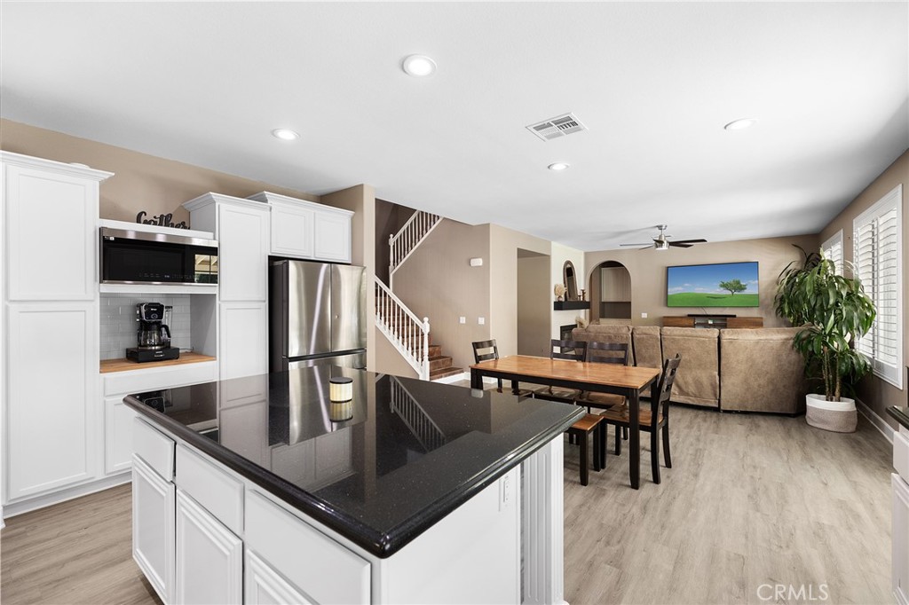 33713 Pebble Brook Circle Temecula, CA 92592 - Photo 15 of 62