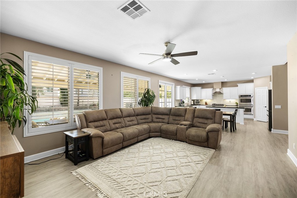 33713 Pebble Brook Circle Temecula, CA 92592 - Photo 22 of 62