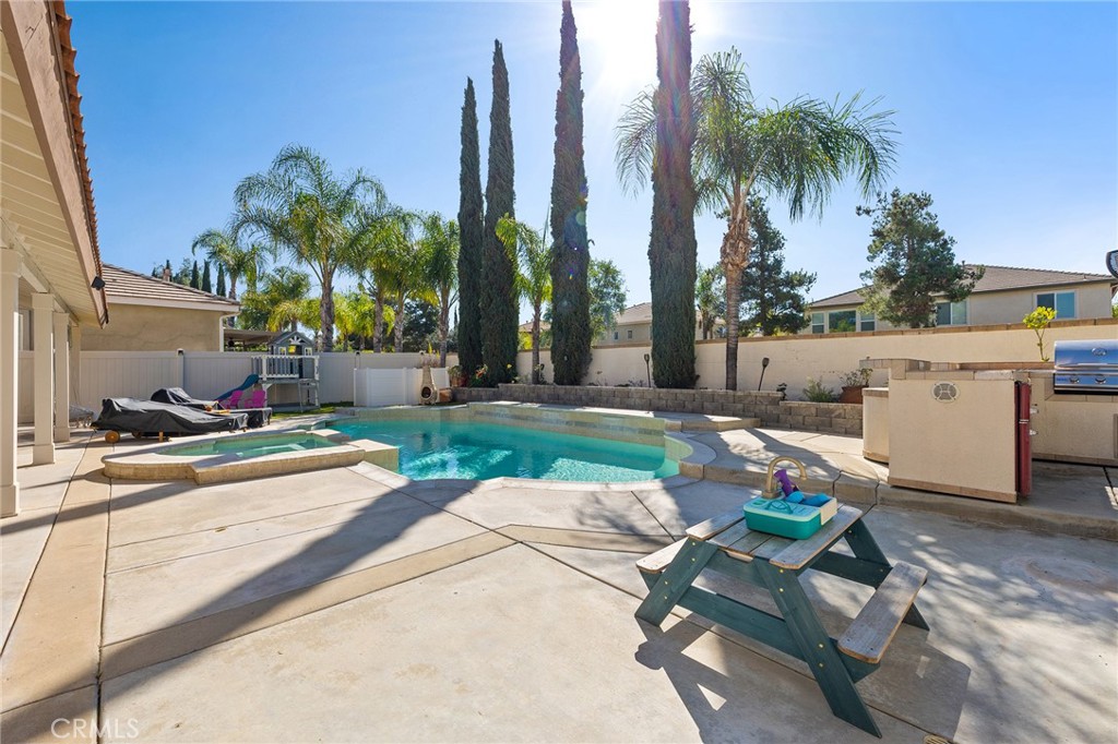 33713 Pebble Brook Circle Temecula, CA 92592 - Photo 40 of 62