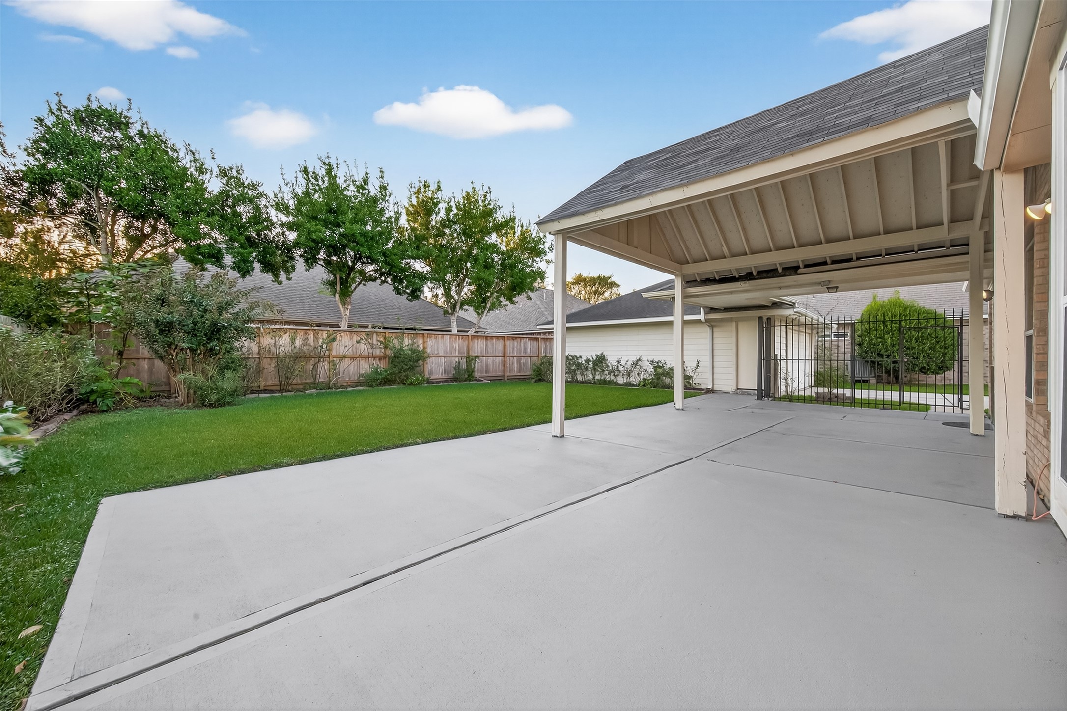 4802 North Pine Brook Way Houston, TX 77059 - Photo 45 of 47