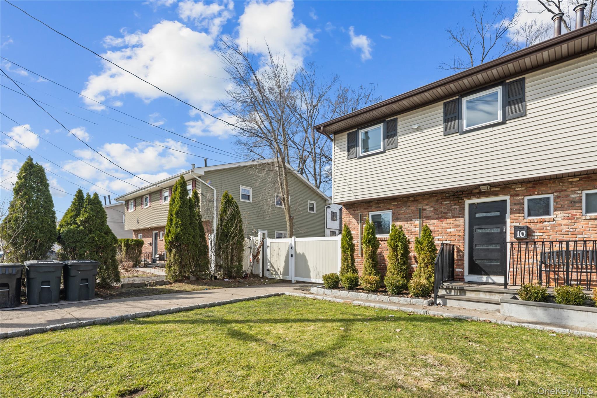 10 Sneden Court Spring Valley, NY 10977 - Photo 3 of 42 a view of a house with basketball court
