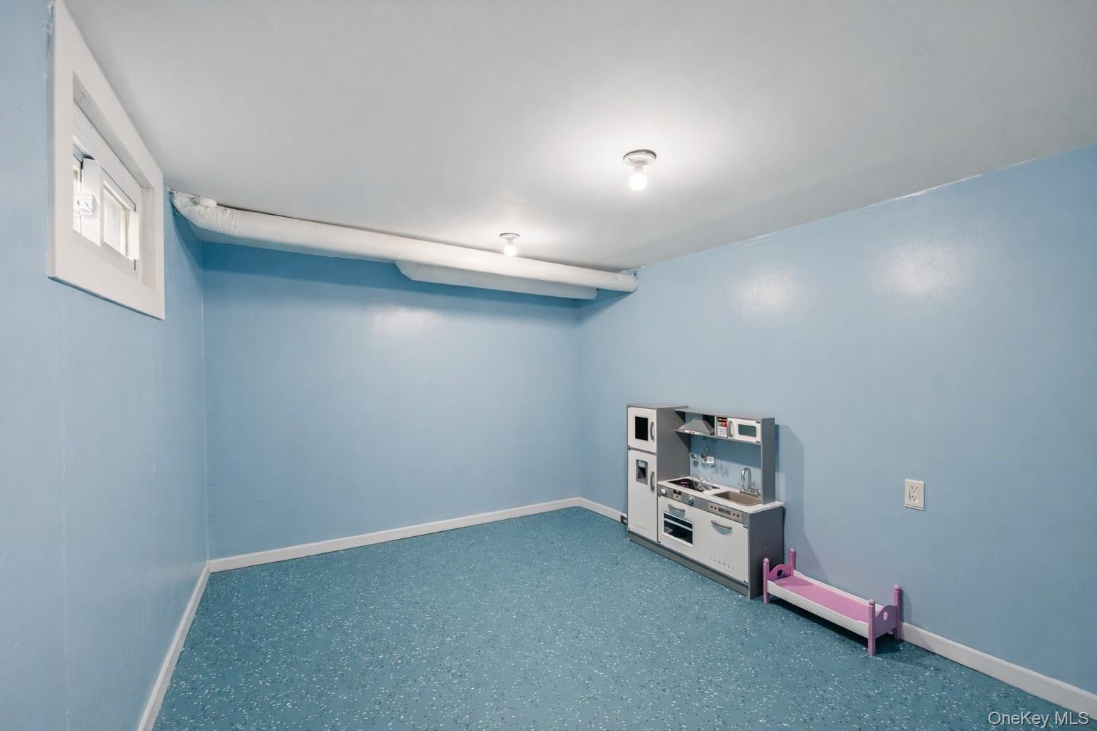 10 Sneden Court Spring Valley, NY 10977 - Photo 35 of 42