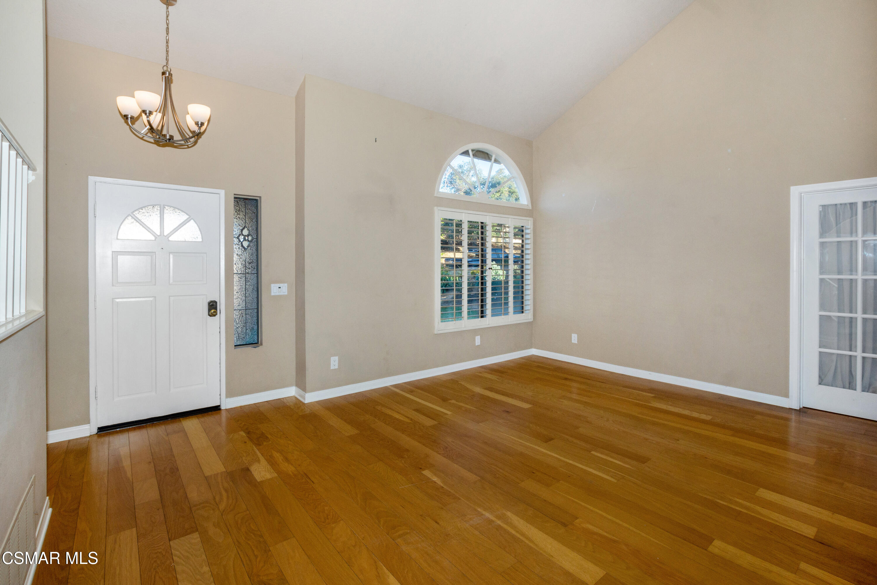 4019 Conejo Mesa Street Moorpark, CA 93021 - Photo 6 of 29 foyer to living room 4019 Conejo Mesa St