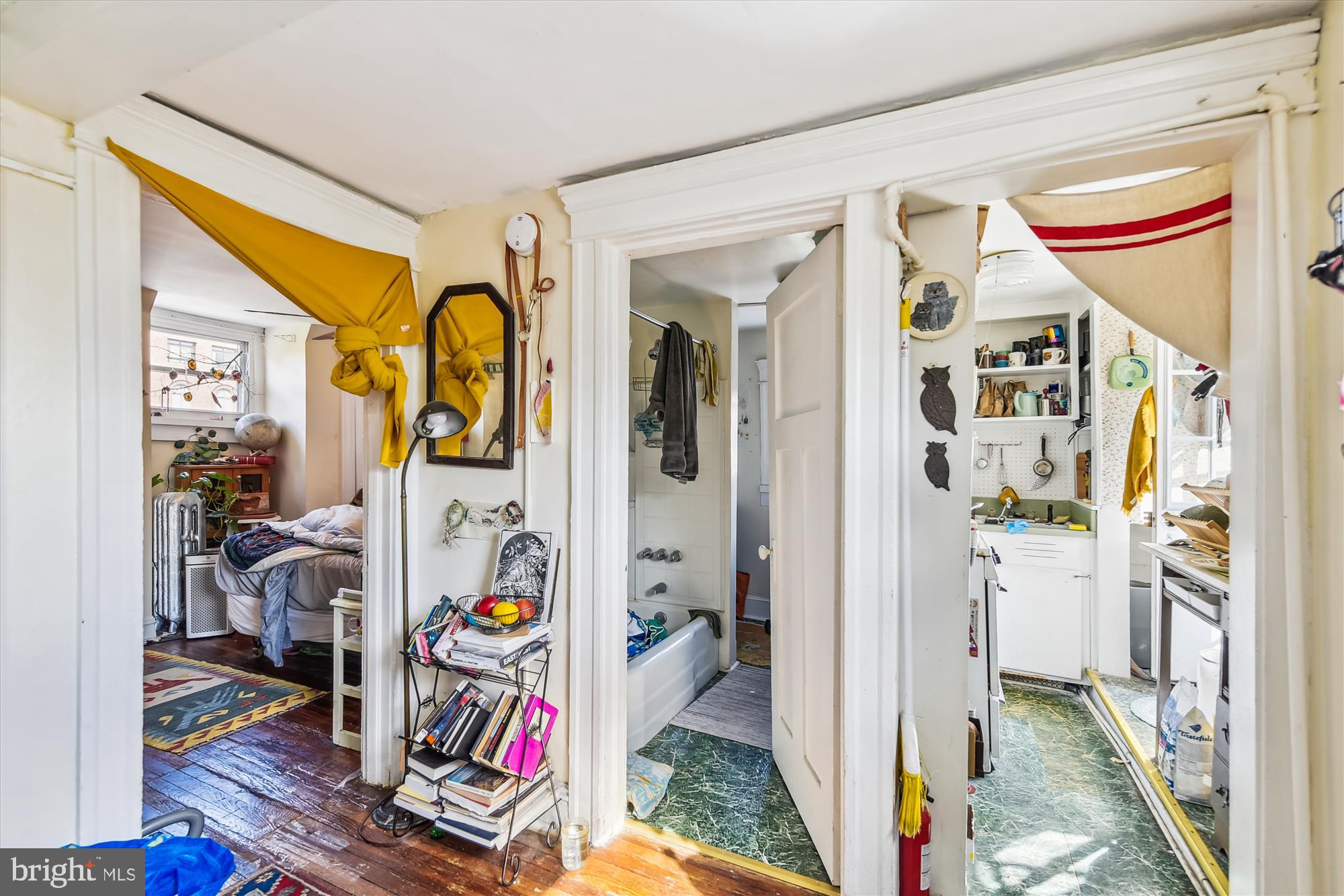 109 East 33rd Street Baltimore, MD 21218 - Photo 48 of 70 Unit #5- Living Room