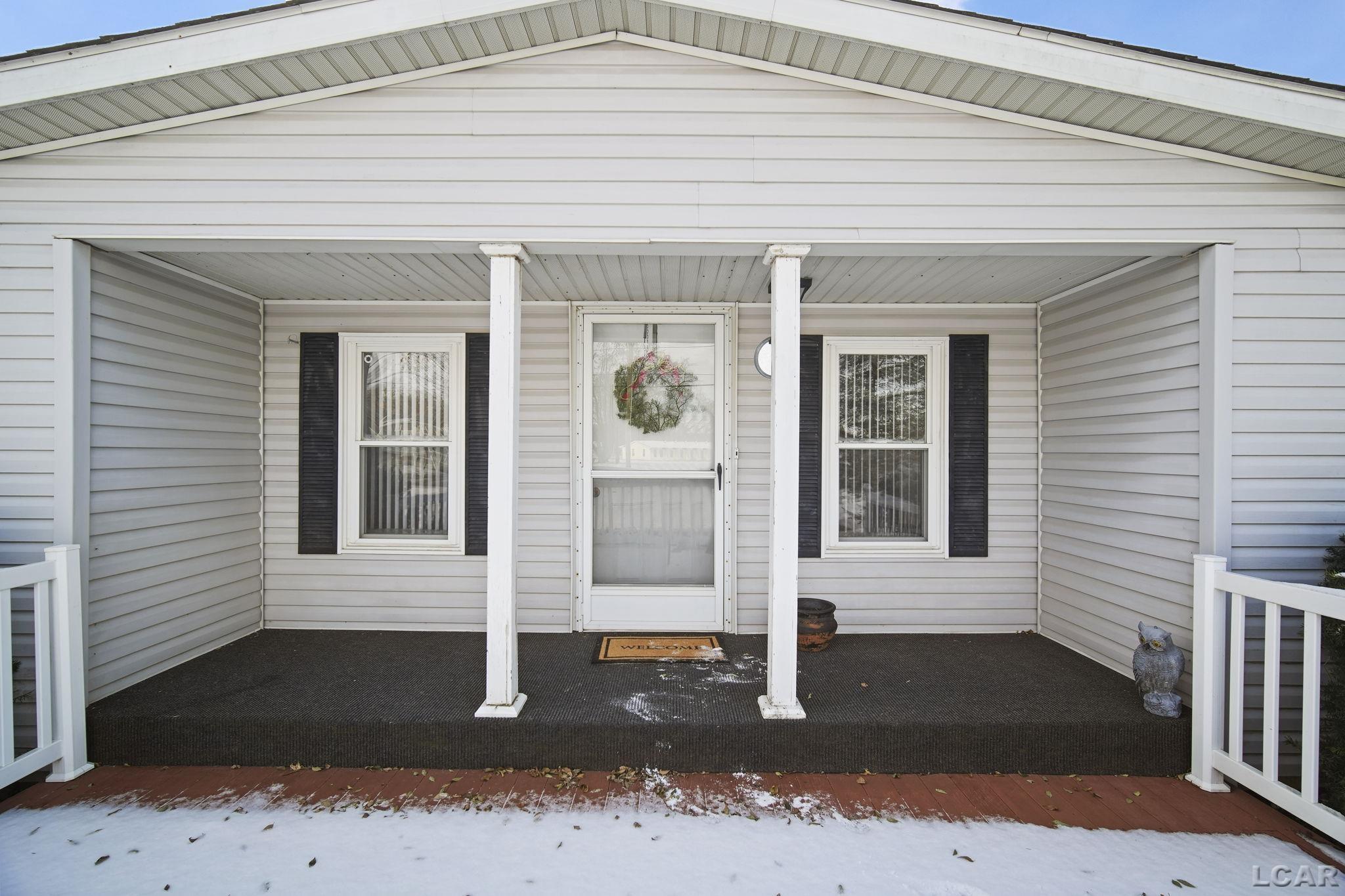1010 Sutton Road Adrian, MI 49221 - Photo 4 of 42