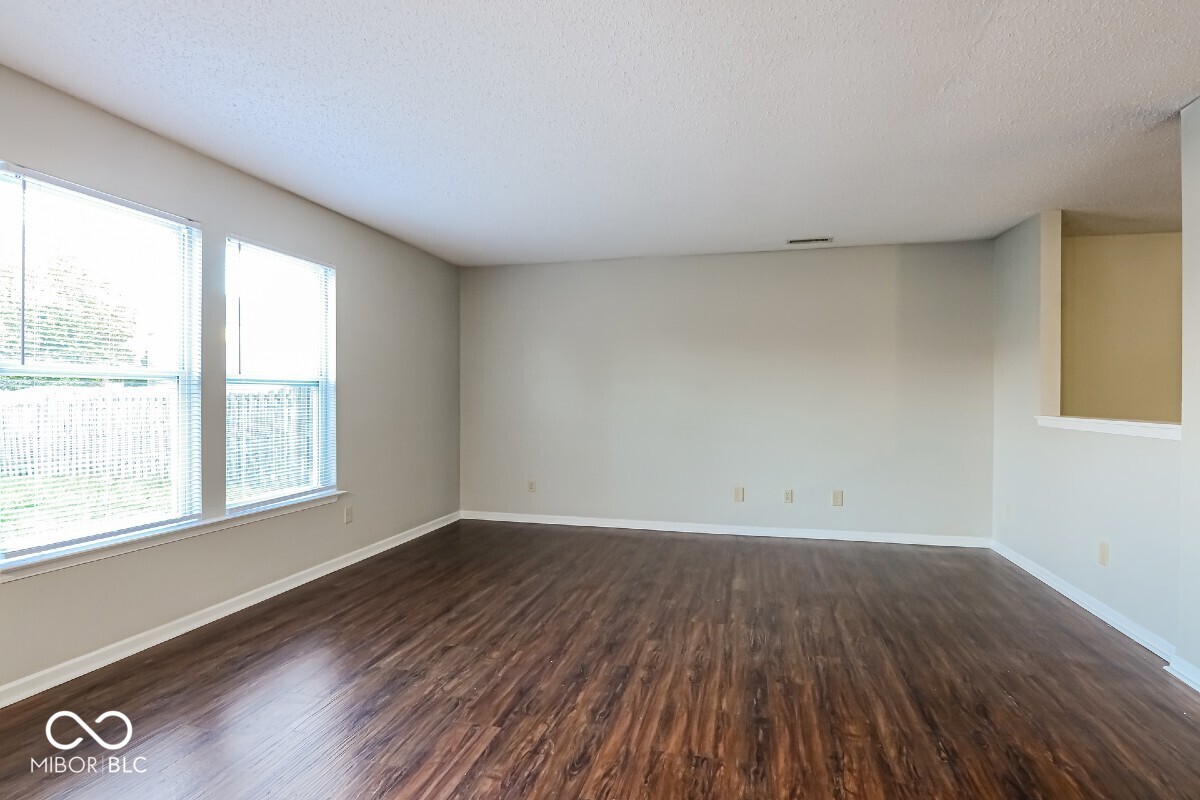 3341 Spring Wind Lane Indianapolis, IN 46239 - Photo 4 of 17 Gallery Image 4