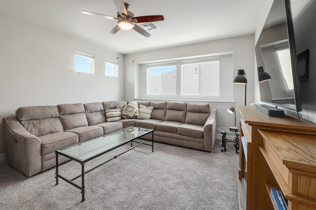 805 Karst Cove Georgetown, TX 78628 - Photo 22 of 36