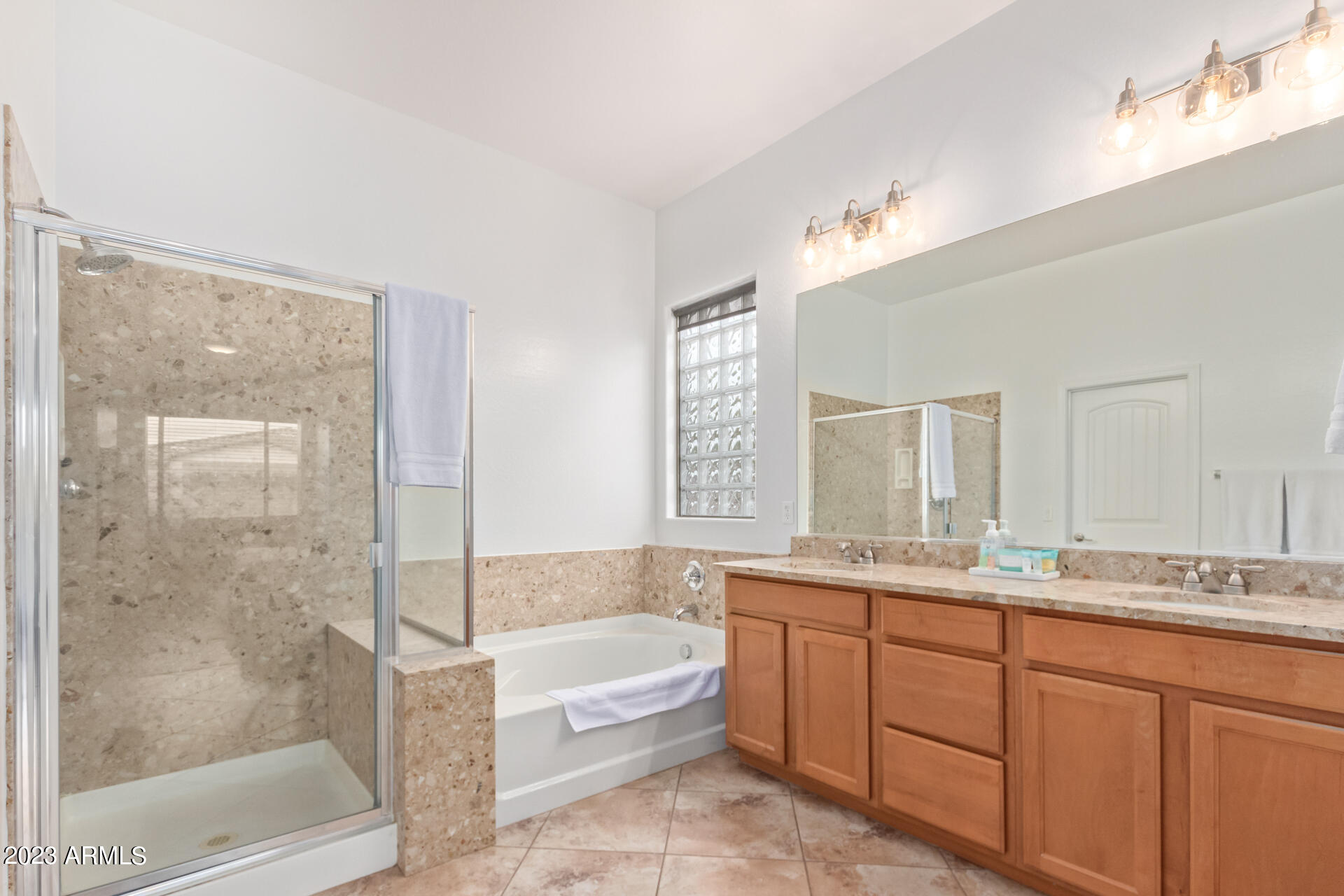 17909 West Agave Road Goodyear, AZ 85338 - Photo 20 of 34 Primary Bath