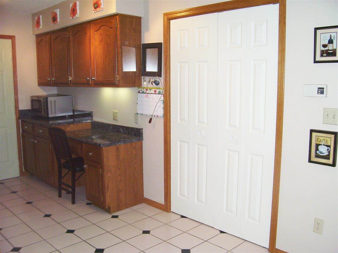 3324 Lower West Branch Road Iowa City, IA 52245 - Photo 8 of 15 Gallery Image 8