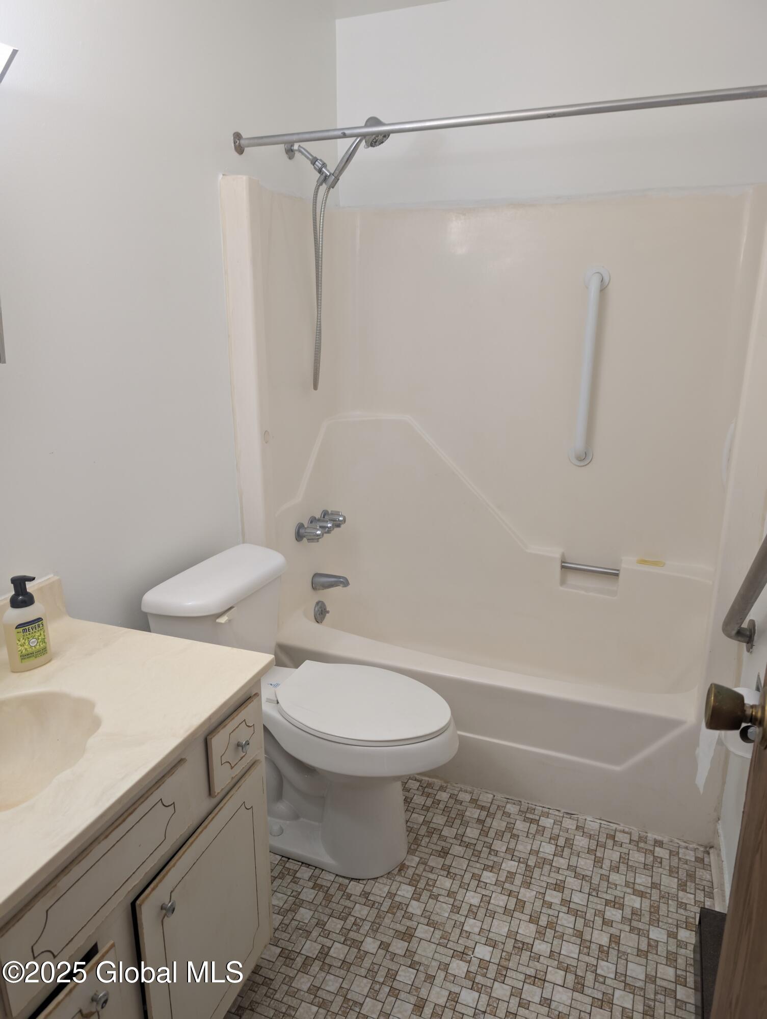 539 Kenwood Avenue, Unit A Bethlehem, NY 12054 - Photo 5 of 5 PXL_20250403_140253778