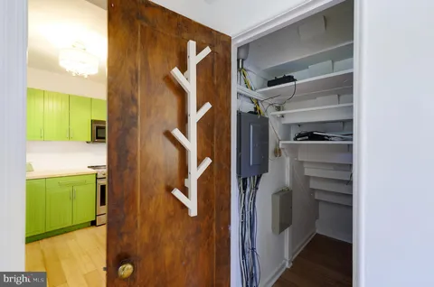 a view of walk in closet