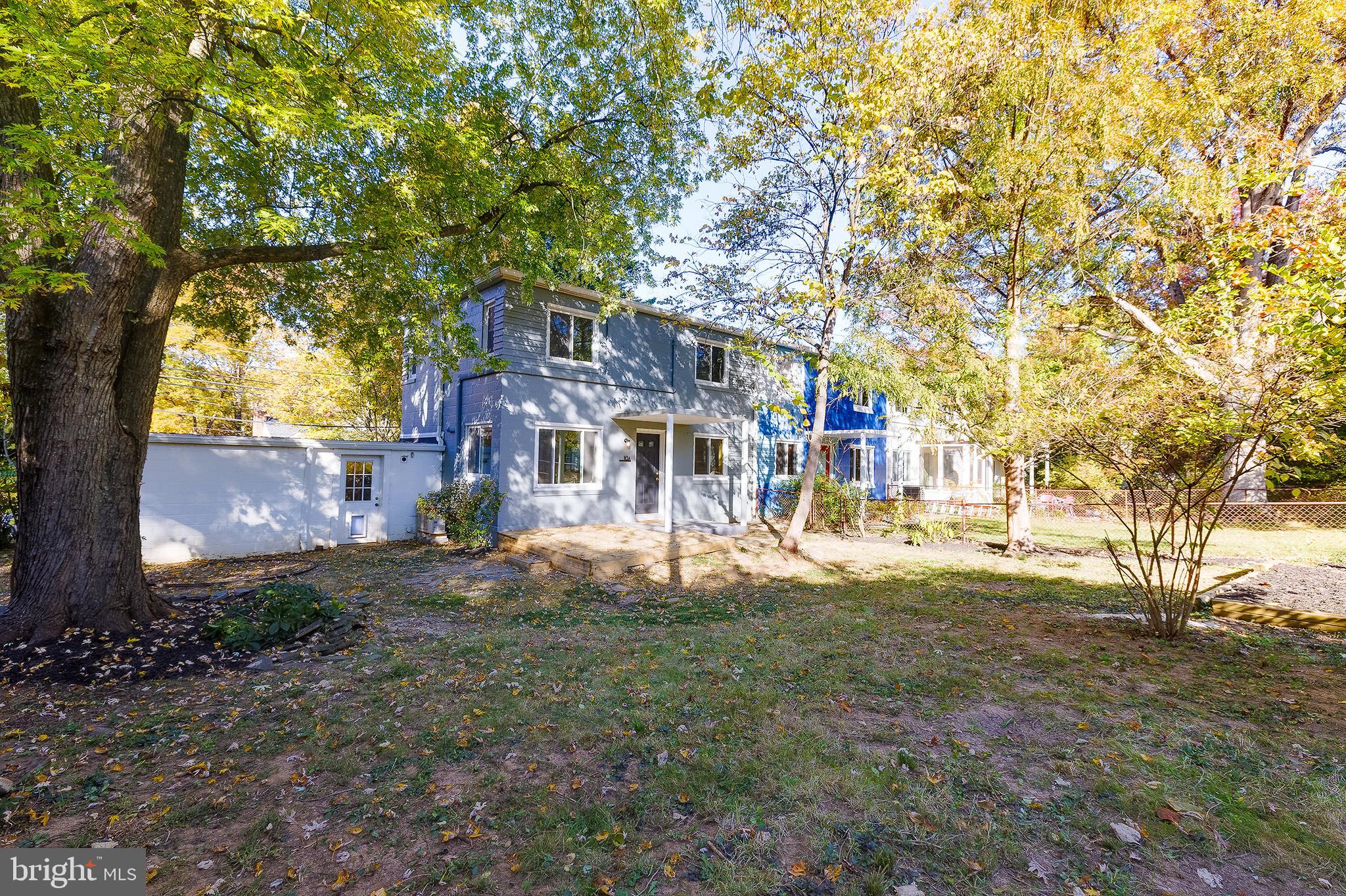 10 Hillside Road Greenbelt, MD 20770 - Photo 8 of 50 a view of a house with a yard