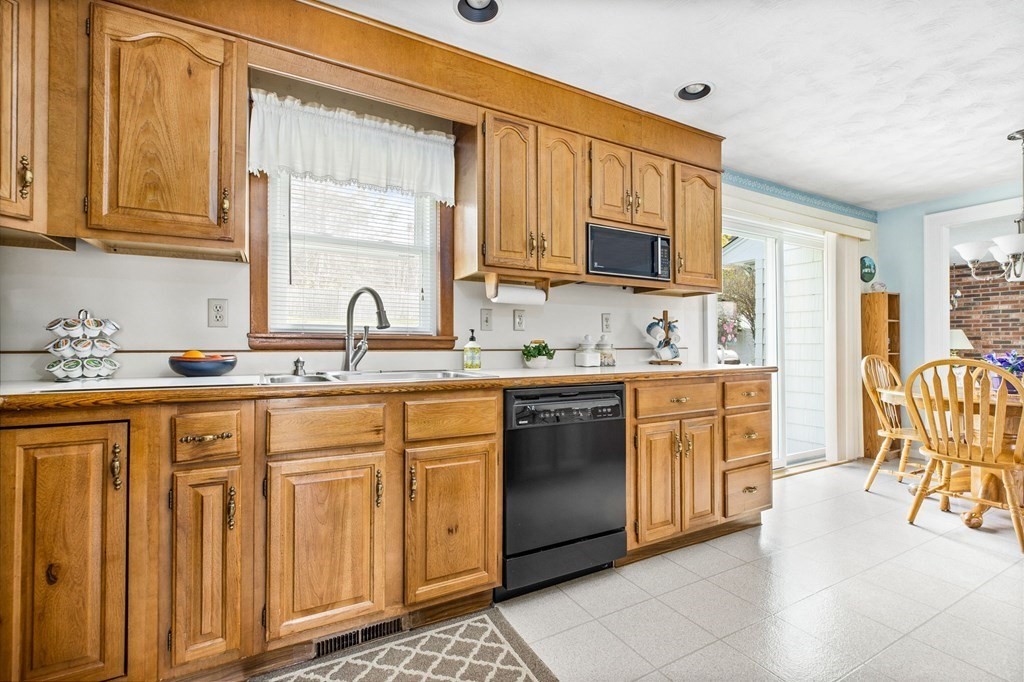 28 Bulow Road Hingham, MA 02043 - Photo 19 of 42 Gallery Image 19