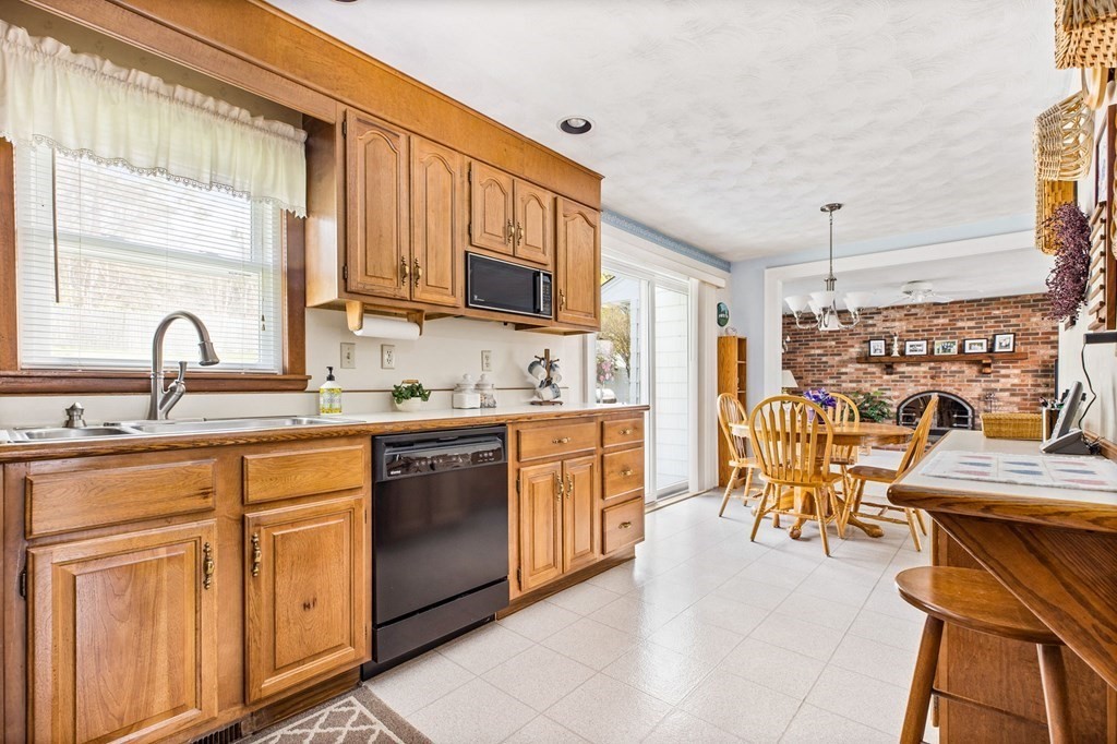 28 Bulow Road Hingham, MA 02043 - Photo 20 of 42 Gallery Image 20