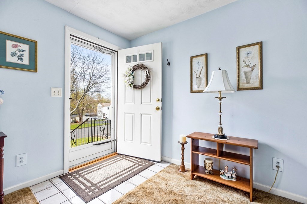 28 Bulow Road Hingham, MA 02043 - Photo 5 of 42 Gallery Image 5