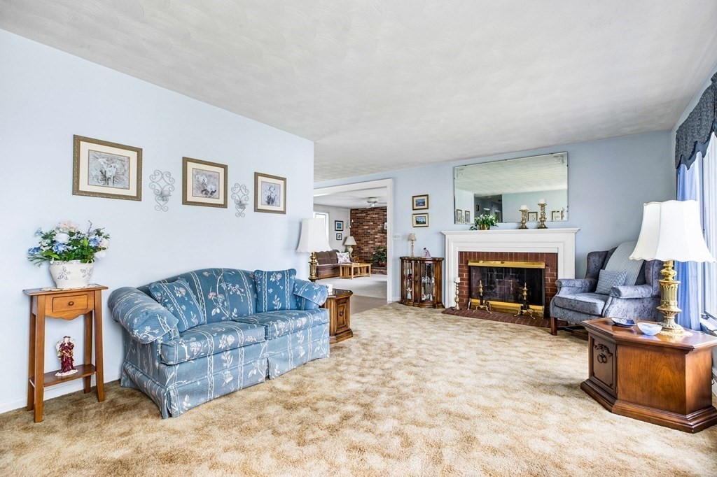 28 Bulow Road Hingham, MA 02043 - Photo 8 of 42 Gallery Image 8