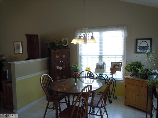 5130 Windsbury Ridge Road Clemmons, NC 27012 - Photo 5 of 8 Breakfast.