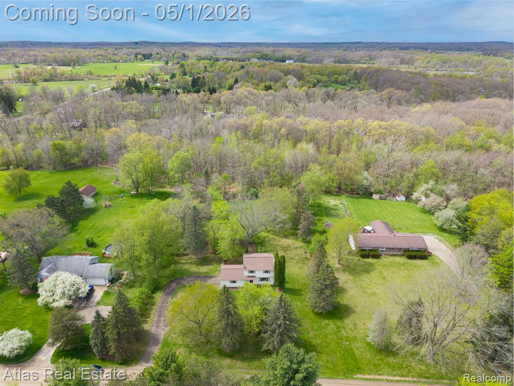 11198 Horton Road Holly, MI 48442 - Photo 4 of 34 Gallery Image 4
