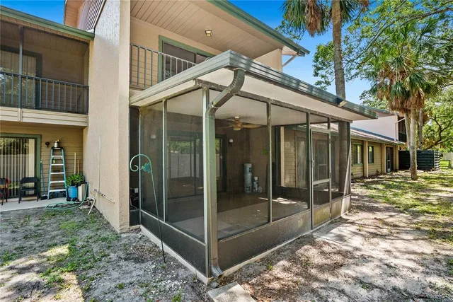$189,900 | 928 Sunridge Drive, Unit F2, Sarasota, FL 34234