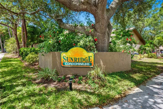 $189,900 | 928 Sunridge Drive, Unit F2, Sarasota, FL 34234