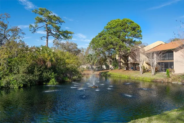 $189,900 | 928 Sunridge Drive, Unit F2, Sarasota, FL 34234