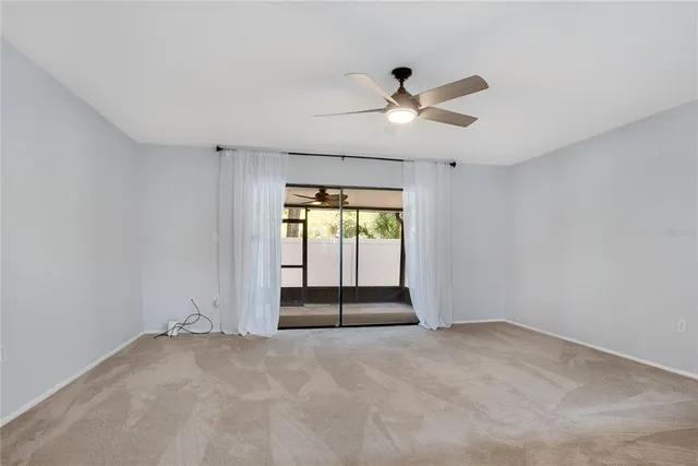 $189,900 | 928 Sunridge Drive, Unit F2, Sarasota, FL 34234