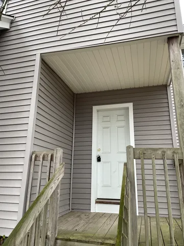 $1,450 | 38 Myrtle Avenue, Waterbury, CT 06708