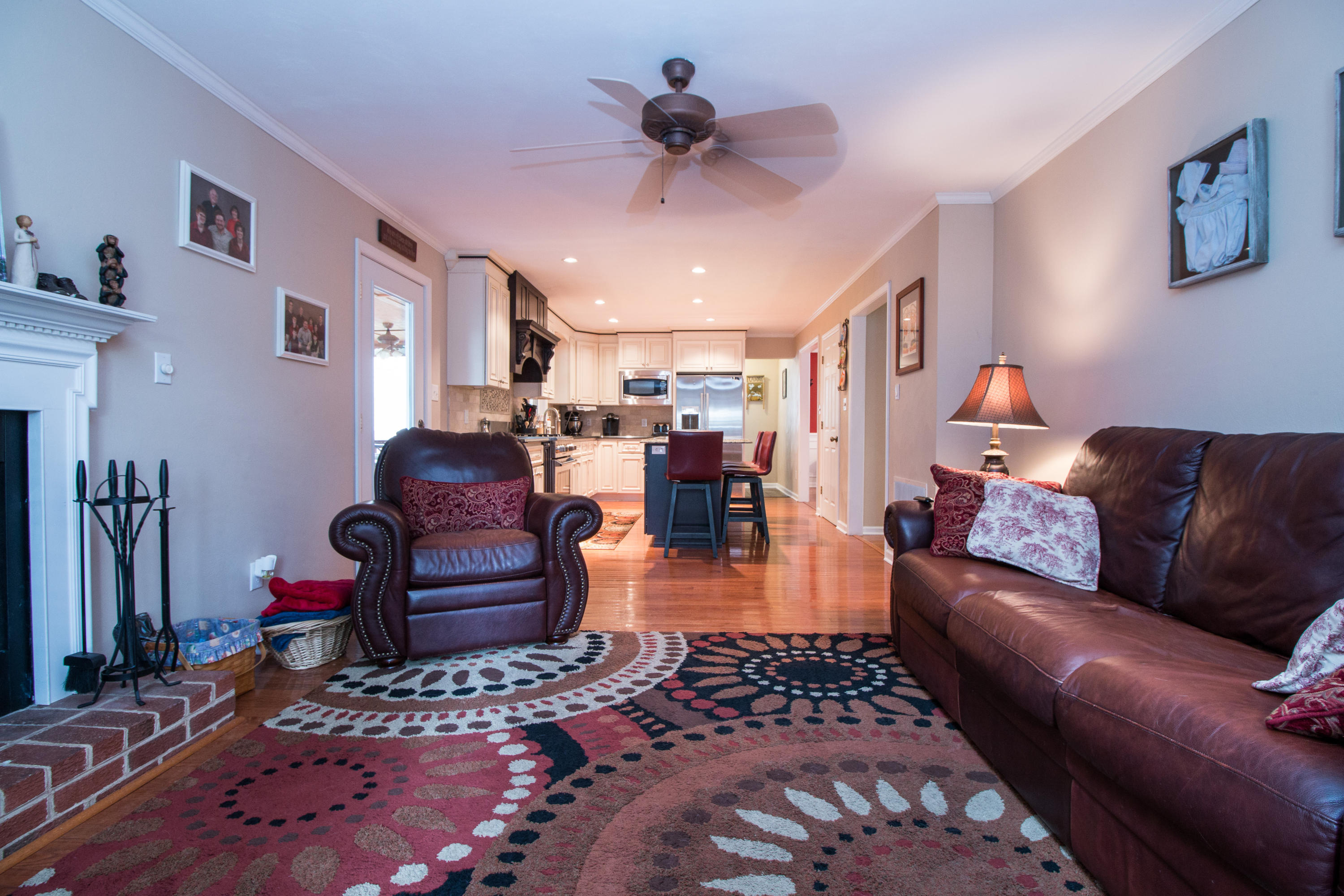 6172 Burnham Road Roanoke, VA 24018 - Photo 13 of 37 IMG_3069