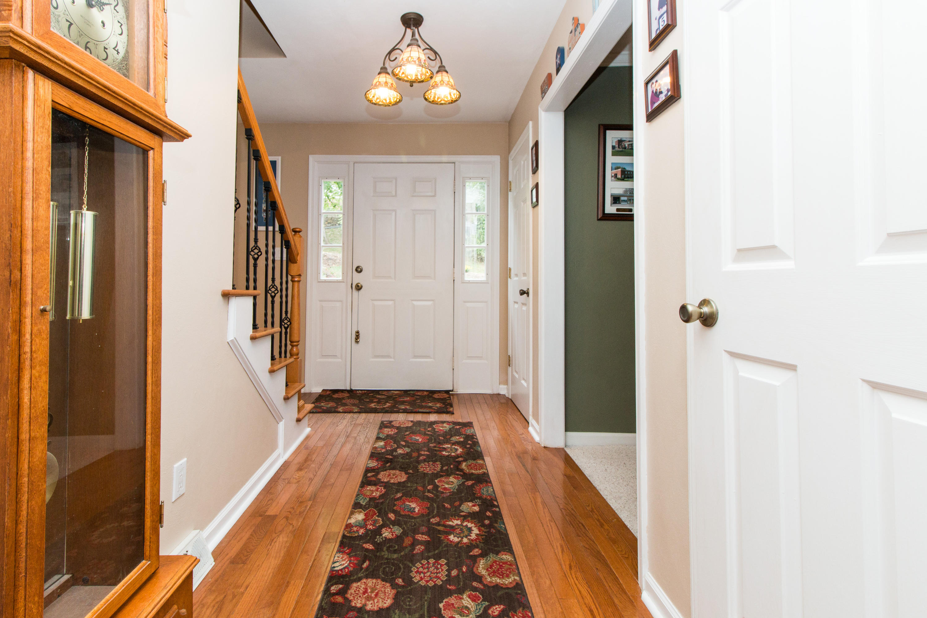 6172 Burnham Road Roanoke, VA 24018 - Photo 16 of 37 IMG_3074