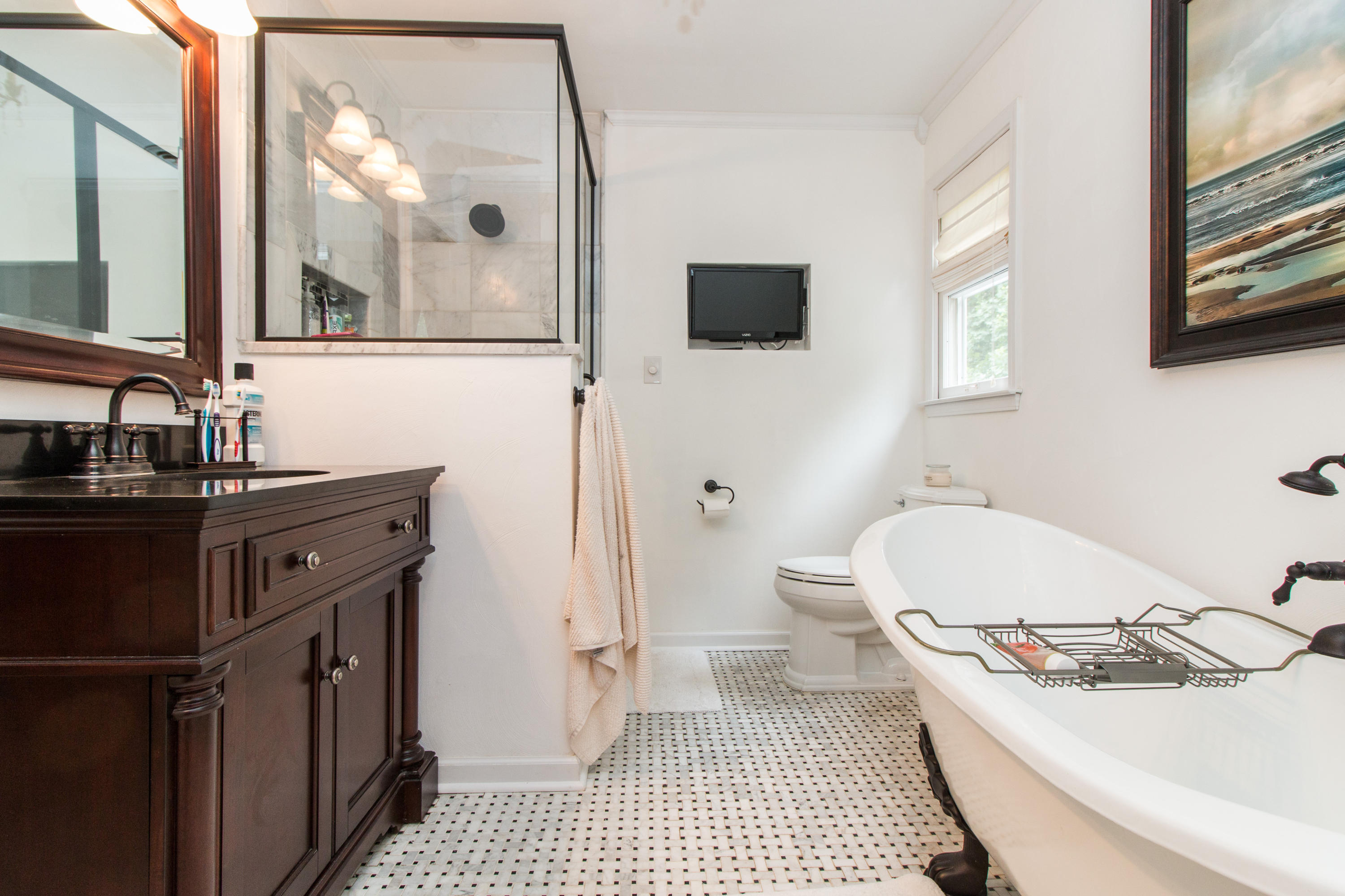 6172 Burnham Road Roanoke, VA 24018 - Photo 20 of 37 IMG_3080