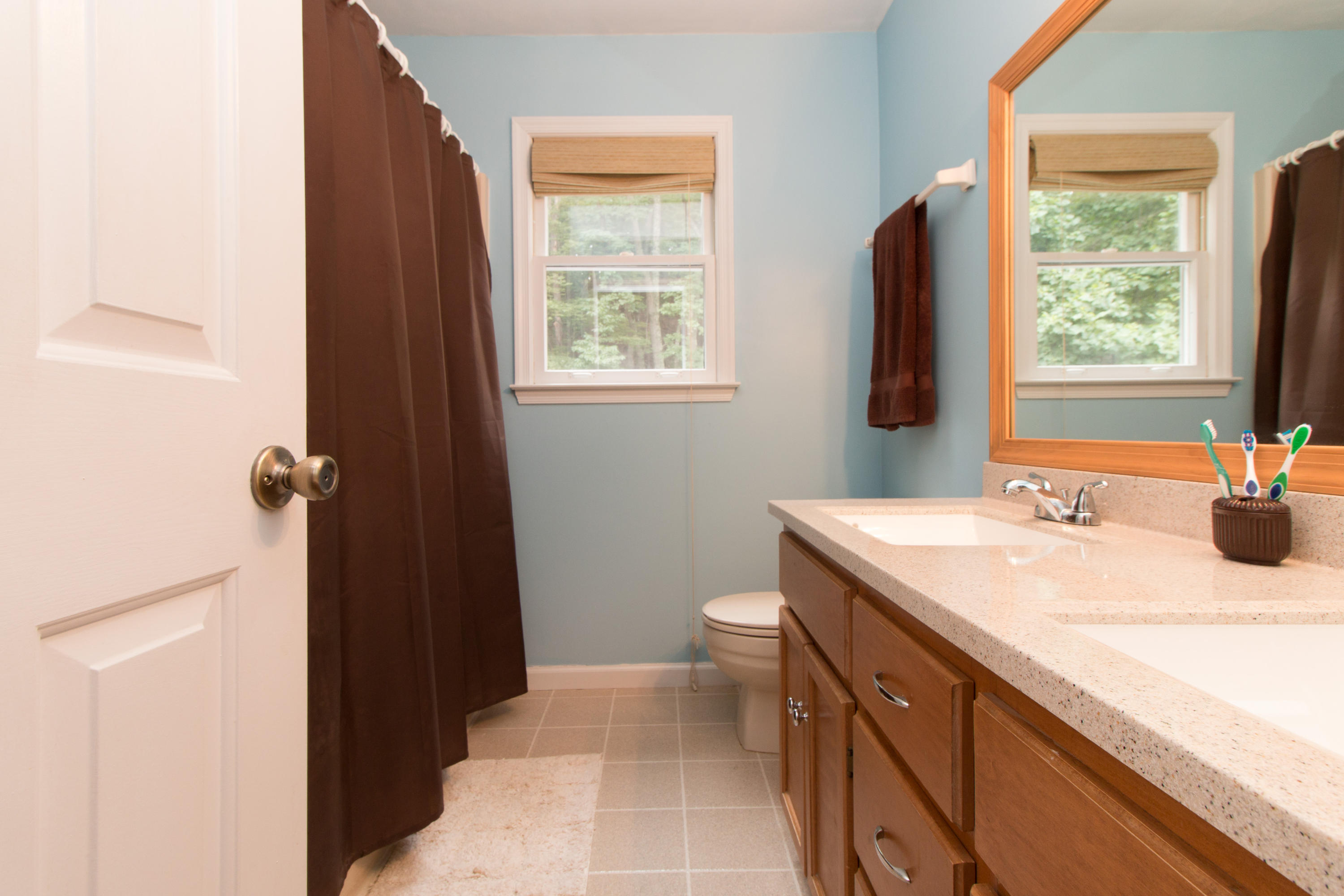 6172 Burnham Road Roanoke, VA 24018 - Photo 23 of 37 IMG_3084