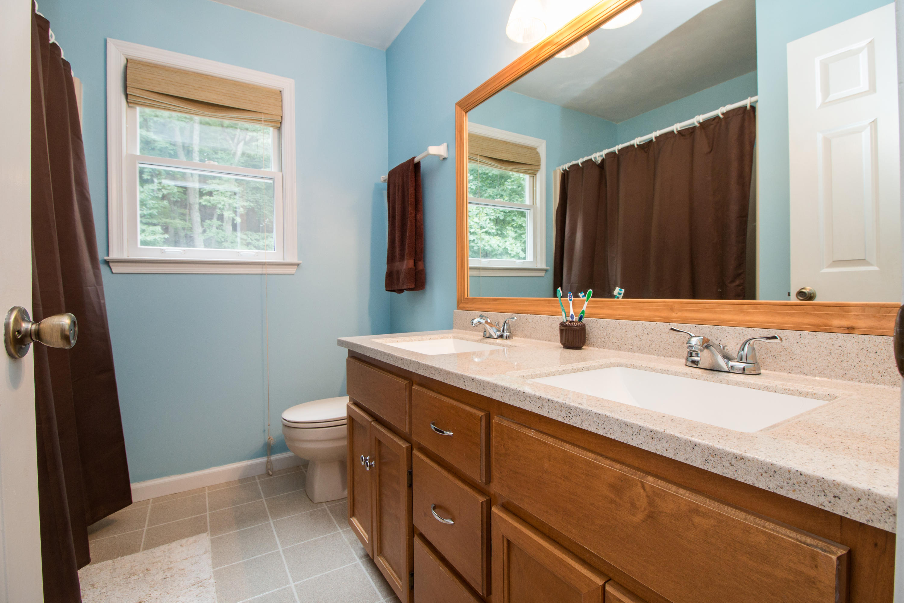 6172 Burnham Road Roanoke, VA 24018 - Photo 24 of 37 IMG_3085
