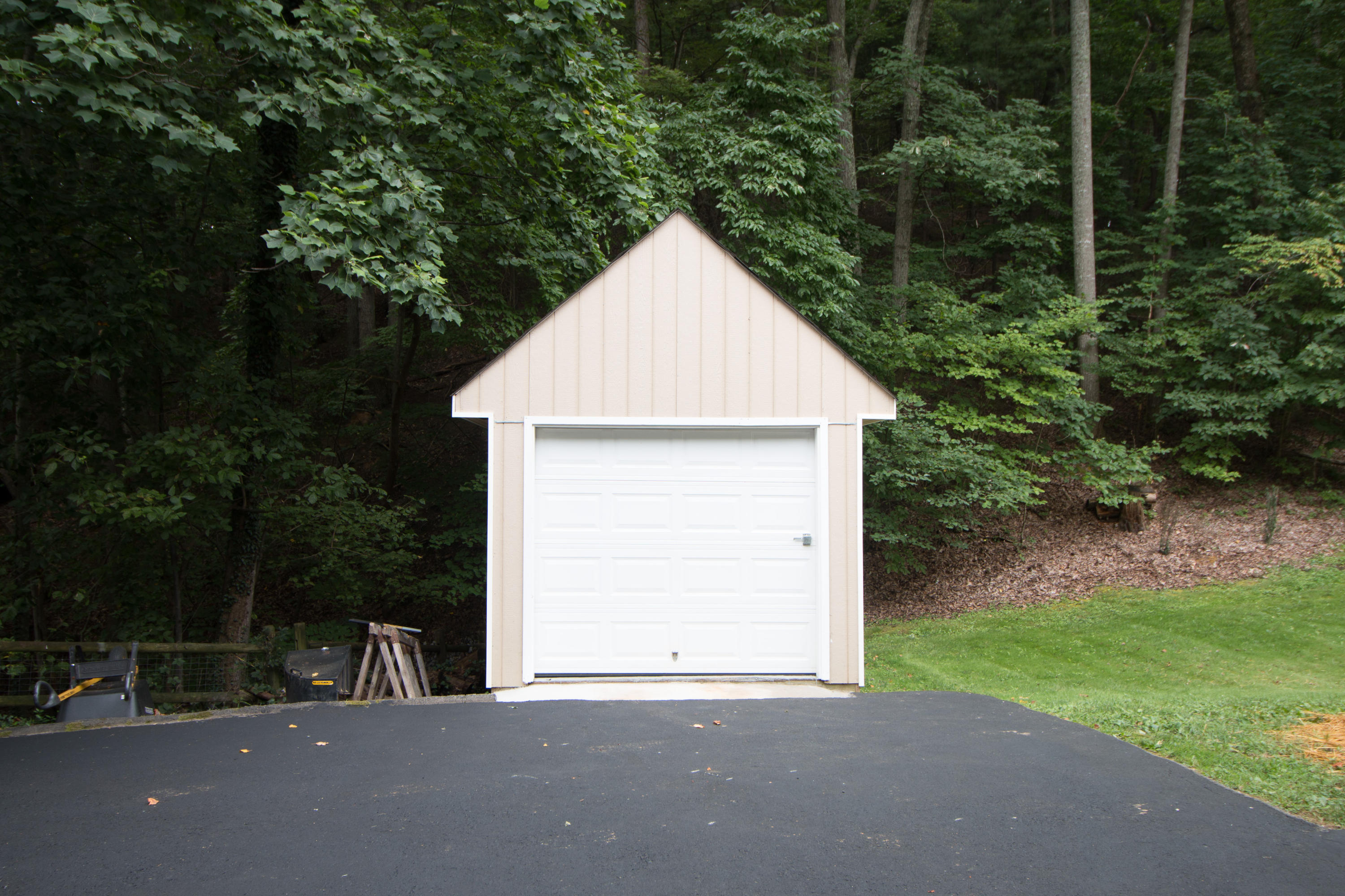 6172 Burnham Road Roanoke, VA 24018 - Photo 35 of 37 IMG_3098