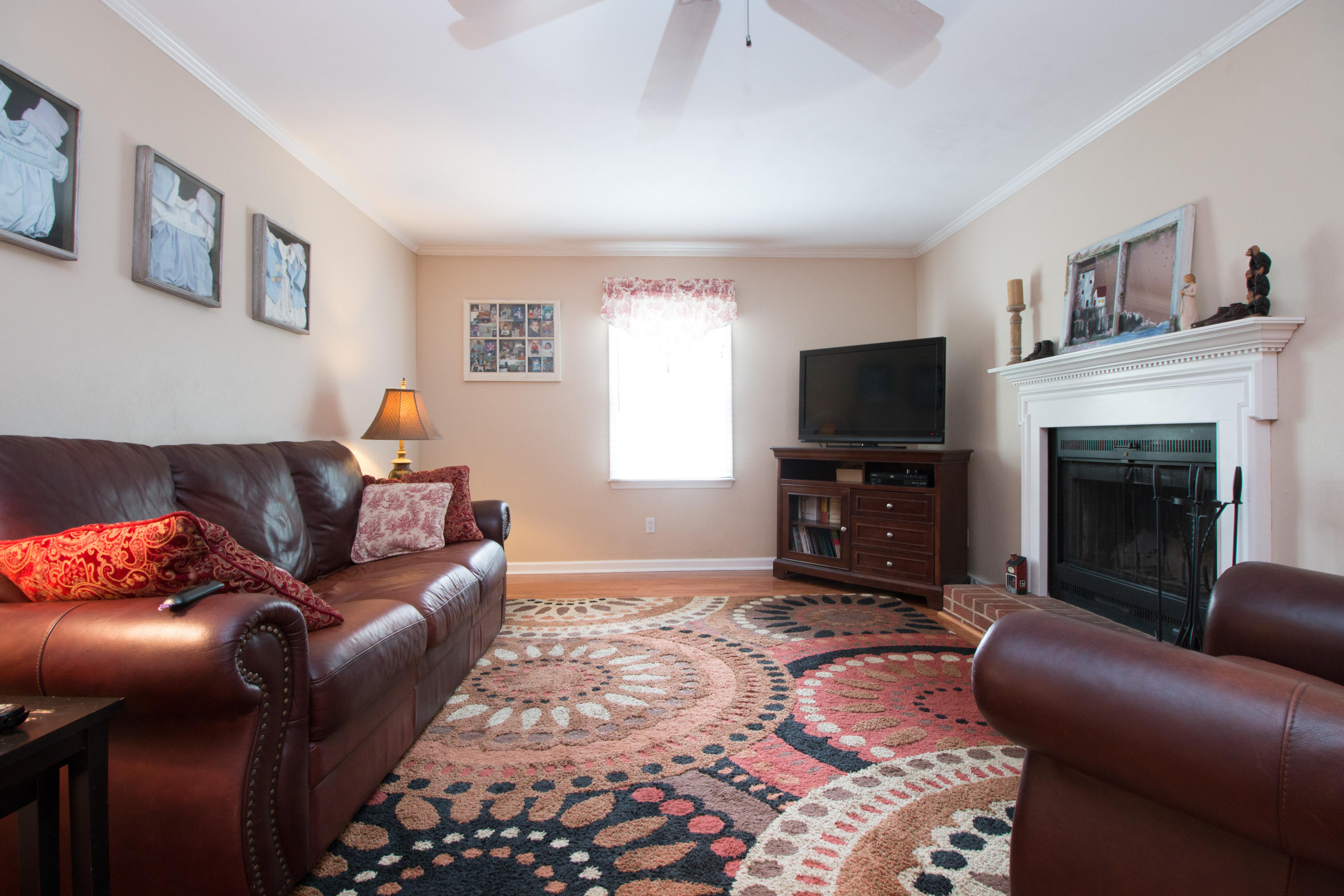 6172 Burnham Road Roanoke, VA 24018 - Photo 10 of 37 IMG_3066