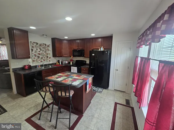 $269,900 | 23 Private Court, Bunker Hill, WV 25413