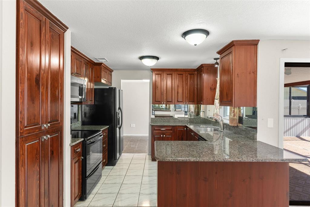 10015 Old Tampa Road Parrish, FL 34219 - Photo 12 of 47