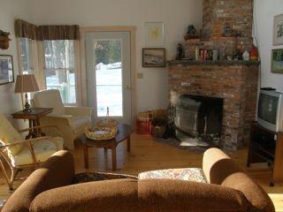 42 Drebelbis Point Road Pemaquid, ME 04558 - Photo 5 of 8 Living Room.