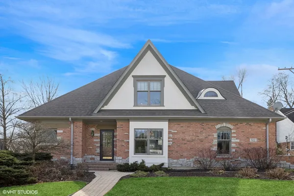 $1,799,999 | 522 North County Line Road, Hinsdale, IL 60521
