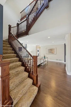 $1,799,999 | 522 North County Line Road, Hinsdale, IL 60521