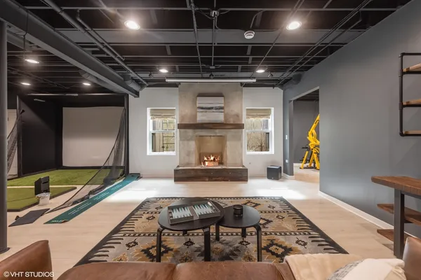 $1,799,999 | 522 North County Line Road, Hinsdale, IL 60521