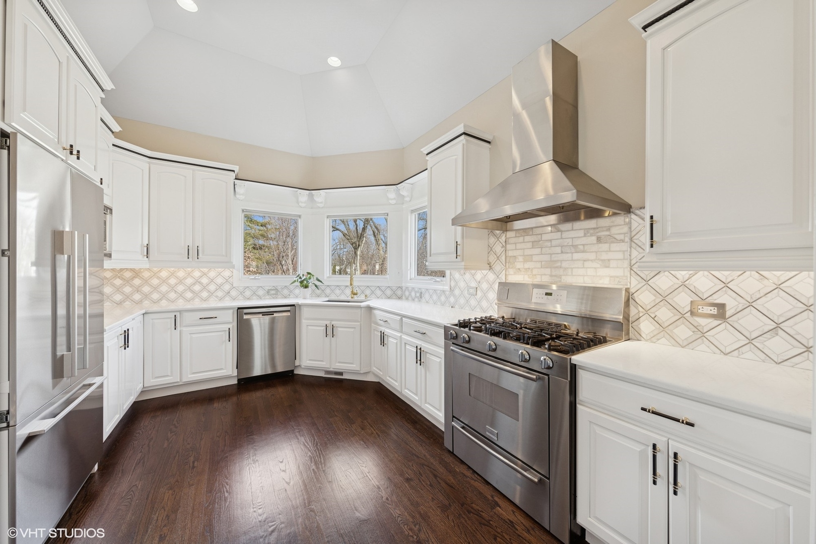 522 North County Line Road Hinsdale, IL 60521 - Photo 10 of 39