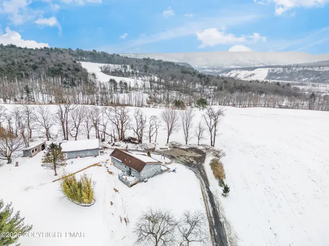 $350,000 | 487 North Harrity Road, Palmerton, PA 18071