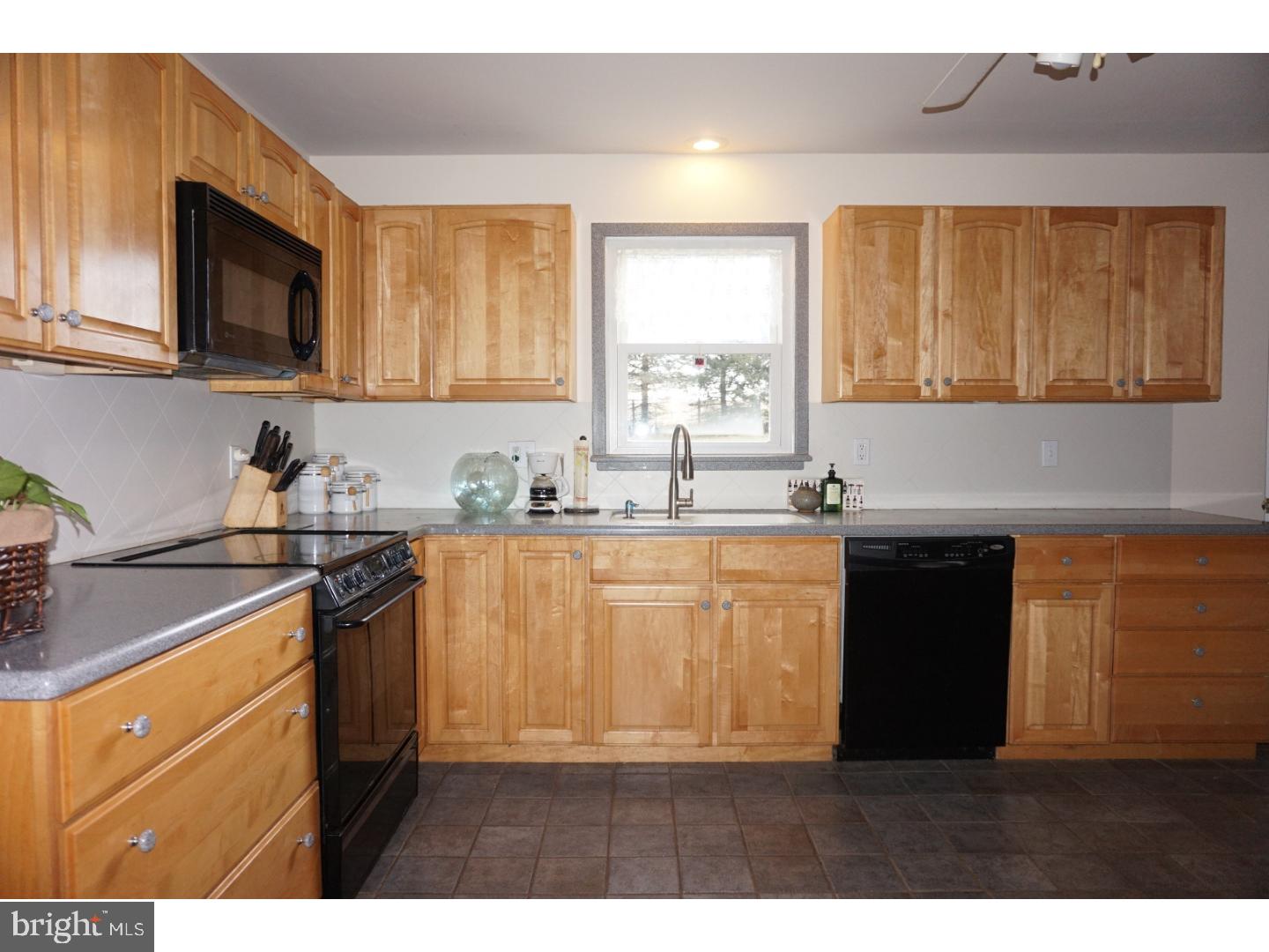 2760 West Chester Road Downingtown, PA 19335 - Photo 6 of 25 Gallery Image 6