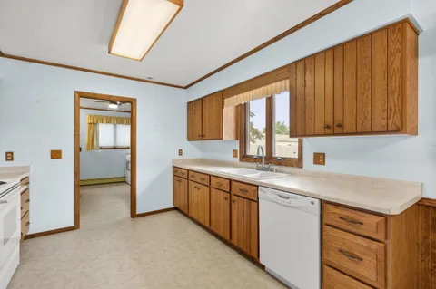 $299,900 | 1756 Southland Avenue, Oshkosh, WI 54902