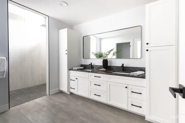 $880,000 | 3020 West Sales Yard Road, Emmett, ID 83617