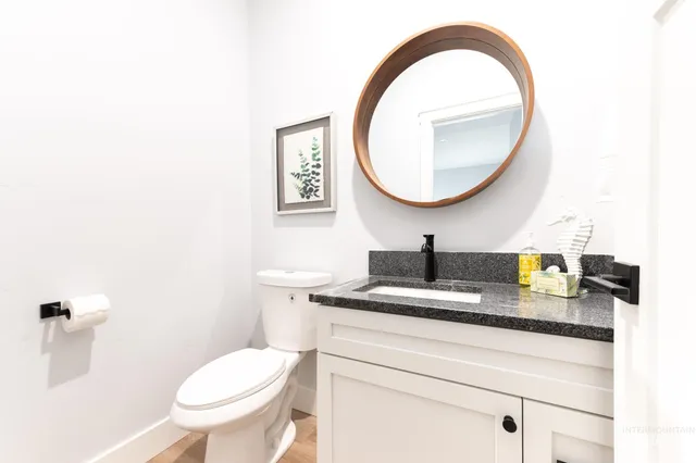 $880,000 | 3020 West Sales Yard Road, Emmett, ID 83617