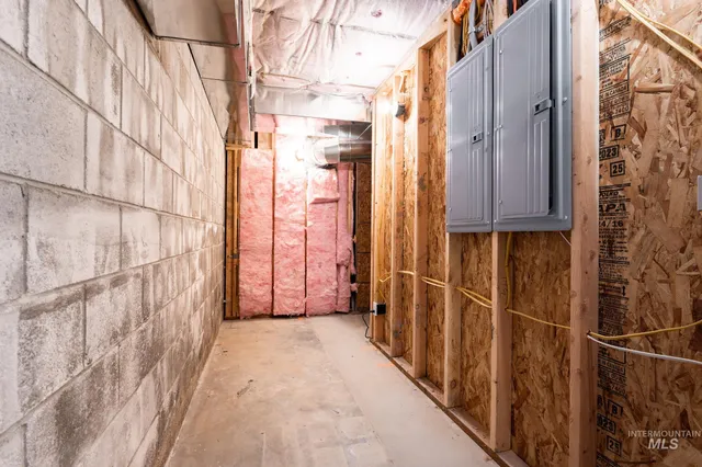 $880,000 | 3020 West Sales Yard Road, Emmett, ID 83617