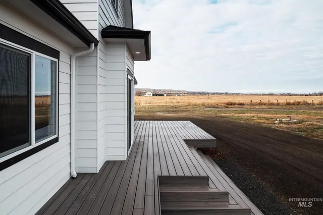 $880,000 | 3020 West Sales Yard Road, Emmett, ID 83617