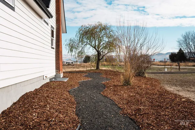 $880,000 | 3020 West Sales Yard Road, Emmett, ID 83617